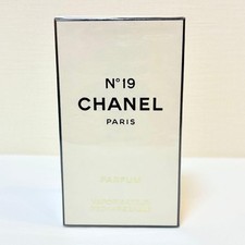 New Chanel No.19 N°19 No 19 Parfum Vaporisateur 15ml Sealed picture