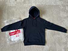 Supreme Black Pullover Hoodie Men's S Cotton Fleece Logo Hood Drawstring Pockets picture