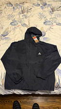 Nike ACG Men’s L Black phantazma jacket. New with tags picture