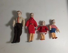 Vintage Dollhouse Miniature Family 4 Dolls Porcelain Bisque 1960s picture