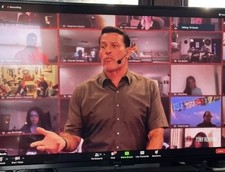 Anthony Tony Robbins 2023 UPW Unleash the Power Within seminar picture