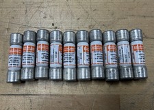LOT OF 10 Mersen/Ferraz Shawmut HP10M15 Photovoltaic Fuses 1000VDC, 15A picture