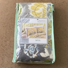 Modern Heirloom Collection 20 X 26in Mya Floral Standard Pillow Sham NWT picture