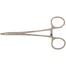 Integra Miltex 8-15 Steel Surgical Needle Holder, Serrated Jaws, 5½