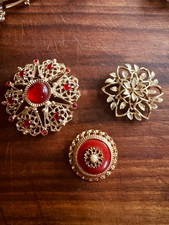 Vintage Set of 3 Sarah Coventry Gold Tone Brooches picture