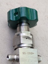 Nupro SS-DSS4 Stainless Steel Manual Needle Valve 1/4 in NPT Surplus picture