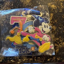 Disneyland 2026 Run 10k Half Marathon Mickey Mouse Race Medal picture