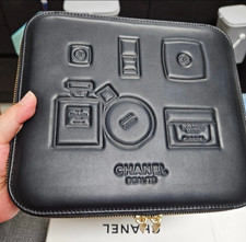 Chanel VIP Makeup Vanity Case Gift Beauty Box Black Leather Limited picture