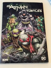 Batman/Teenage Mutant Ninja Turtles Vol. 1 - Paperback - GOOD picture