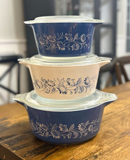 VINTAGE PYREX COLONIAL MIST CINDERELLA CASSEROLE SET W/LIDS~BLUE & WHITE FLORAL picture