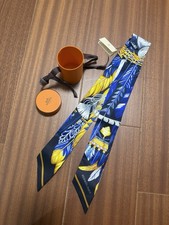 Hermès La Danse Pacifique Twilly Silk Scarf Blue Yellow Multicolor New with Box picture