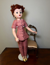 Madame Alexander “Sitting Pretty Yardley Cissy” – 2002 – Model #33185 picture