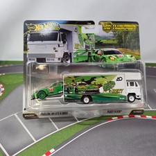 Porsche 911 GT3 R 992 REXY & Fleet Flyer  2026 Hot Wheels Team Transport Culture picture