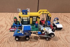 LEGO set 6426,  City Super Cycle Center, USED picture