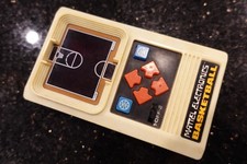 Vintage MATTEL Basketball  Handheld Electronic Tabletop Video game D10 #2 picture