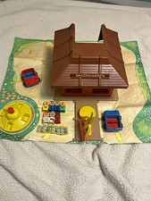 Playskool McDonald's Familiar Places Activity Toy Playset MPN 430 1974 Vintage picture