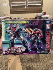Transformers Legacy Evolution Humble Origins 2-Pack Shockwave & Orion Pax picture