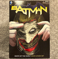 DC Comics Batman: Death of the Family Book & Mask Set (Snyder/Capullo) picture
