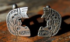 Beautiful Old Solid Sterling Silver Northwest ANIMAL Cufflinks SIGNED picture