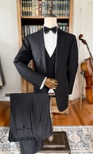 LNWOT STUNNING Midnight Black Brioni Superfine Wool 3-Piece Suit 42R US (or 40R) picture