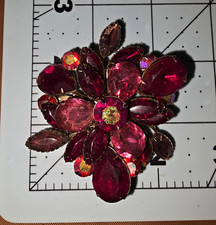 Vintage Beau Jewels Pink Fuchsia Ruby Rhinestone Tiered Wire Wrap Brooch Pin picture
