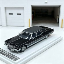 MK Miniatures 1:64 FLEETWOOD 75 Limousine Diecast Model Car picture