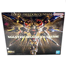 Bandai 1/100 MGEX (Master Grade Extreme) Strike Freedom Gundam Model Kit  picture