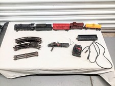Vintage 1950's Lionel Train Steam Engine 2037+ 5 Cars,Rail,Motor. Untested As Is picture