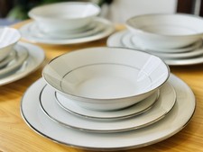 Noritake Japan 2019 Pinnacle Dinnerware Set 16pc White/Platinum Plates & Bowls picture
