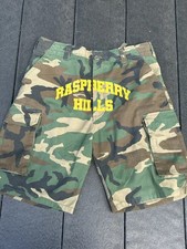 THE GV GALLERY GVGALLERY RASPBERRY HILLS CAMO CARGO SHORTS SIZE Medium picture