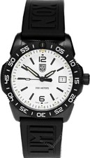 Luminox Pacific Diver Ripple Quartz 39mm White Dial Rubber Men's Watch XS.3127M picture
