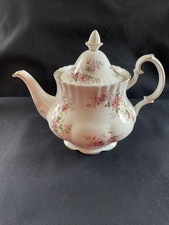 Royal Albert Bone China 'Lavender Rose' FLAT TEA POT w/ LID England RARE picture
