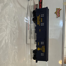 Lionel O-27 Lionel Railroad Club Special Edition Box Car 1988 16801 Blue picture