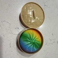 Viral rainbow dumpling picture