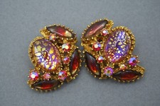 VINTAGE SCHREINER UNSIGNED RED SHADE GLASS WITH  GOLD FLECK CLIP EARRINGS LARGE picture