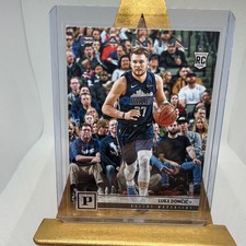 Panini 2018-19 Chronicles Luka Dončić Rookie Base #111 Dallas Mavericks picture