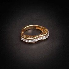 0.75 TCW F/VS1 Round Brilliant Cut Diamonds Heart Shape Engagement Ring 18K Gold picture
