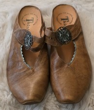 Think Women’s Brown Leather Mule Slip On Square Toe Medallion Block Heel 40 picture