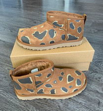 UGG Classic Ultra Mini Appaloosa Boot Sz 8 Suede Animal Print Sheepskin Lined picture