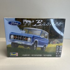 1960’s FORD BRONCO 1/25 REVELL MODEL KIT NIB WRAPPED IN FACTORY PLASTIC picture