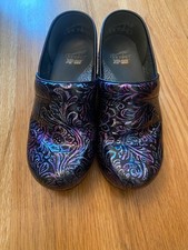 Dansko  xp 2.0 38 women's floral leather clogs EUC picture