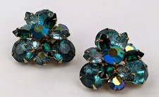 VTG Chunky Blue Green AB Glass Prong Set Rhinestone Clip Earrings 1.25