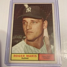 1961 Topps Roger Maris #2 Yankees picture