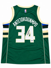 Giannis Antetokounmpo Green Jersey Signed Autographed Beckett COA picture