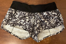 Lululemon Speed Up Lined Low-Rise Shorts Black White Floral 2.5
