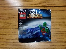 New 2014 RETIRED Lego DC Comics 5002126 Martian Manhunter Minifigure Polybag Set picture
