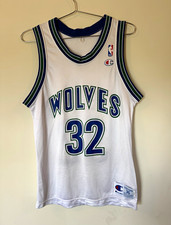 Vintage NBA Minnesota Wolves Christian Laettner #32 Champion Basketball Jersey picture