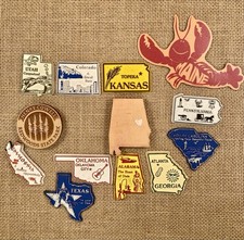 Lot of 13 Vintage US State Souvenir Fridge Magnets Mixed Lot picture