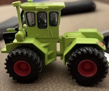 ERTL 1/64 Steiger Turbo Tiger 4WD Series I Diecast Tractor Case IH Green picture