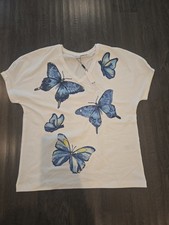 Chicos Women's Cotton Butterfly Vneck T shirt. NWT. SIZE 1  MEDIUM picture